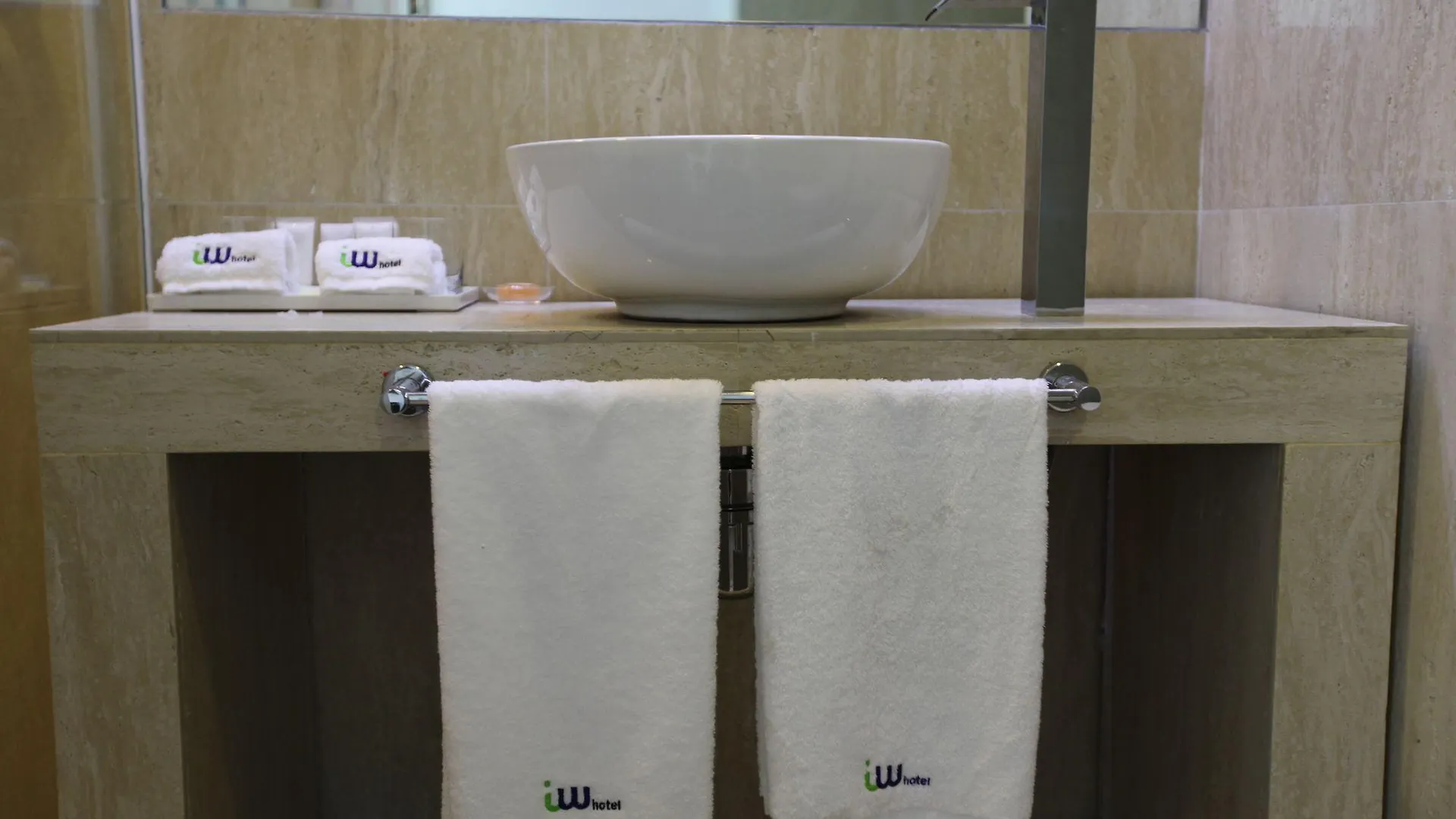 Iw Hotel Hong Kong 3*,