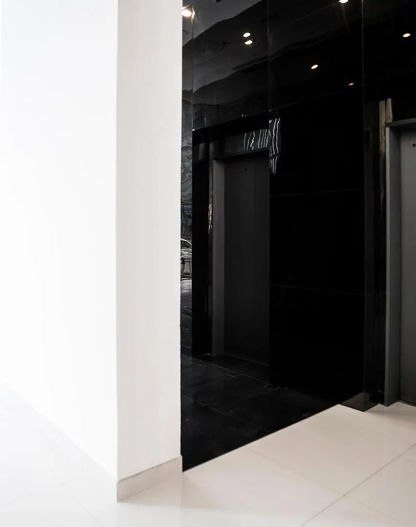 Iw Hotel Hong Kong 3*,  China