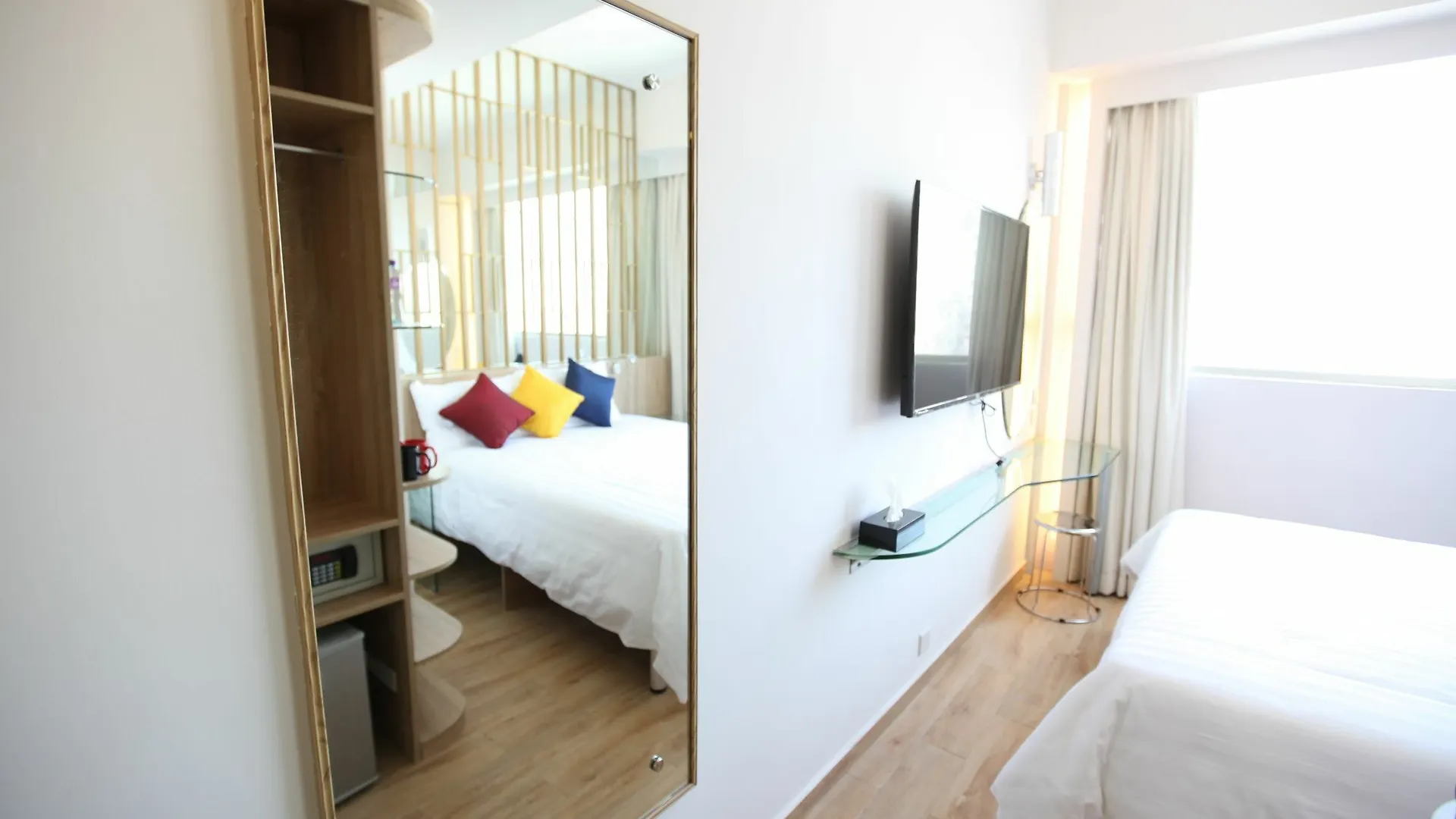 Iw Hotel Hong Kong China