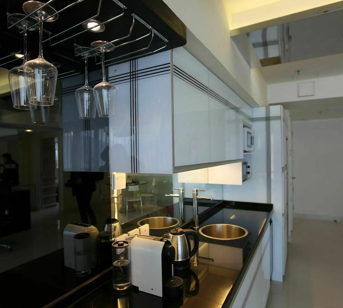 Iw Hotel Hongkong 3*,  China